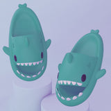 Shark - Claquettes requin antidérapantes