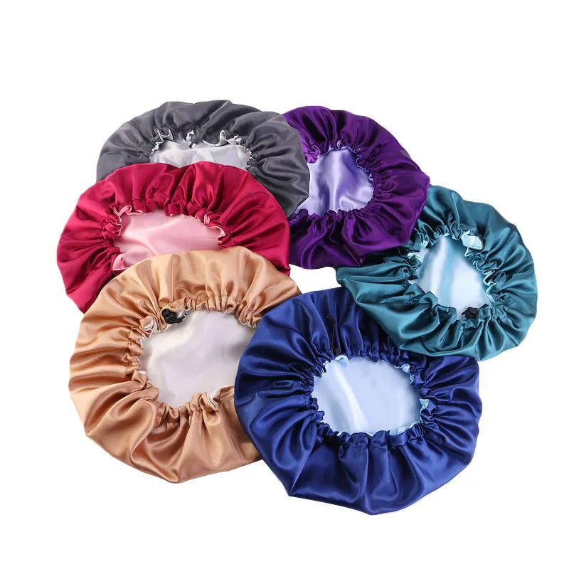 Bonnet en satin réversible