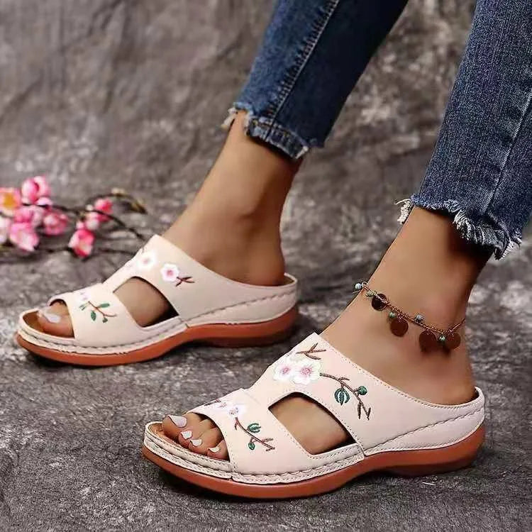 Sandales femme en cuir à fleurs — légères, décontractées