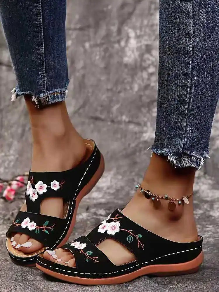Women's floral leather sandals — lightweight, casual
