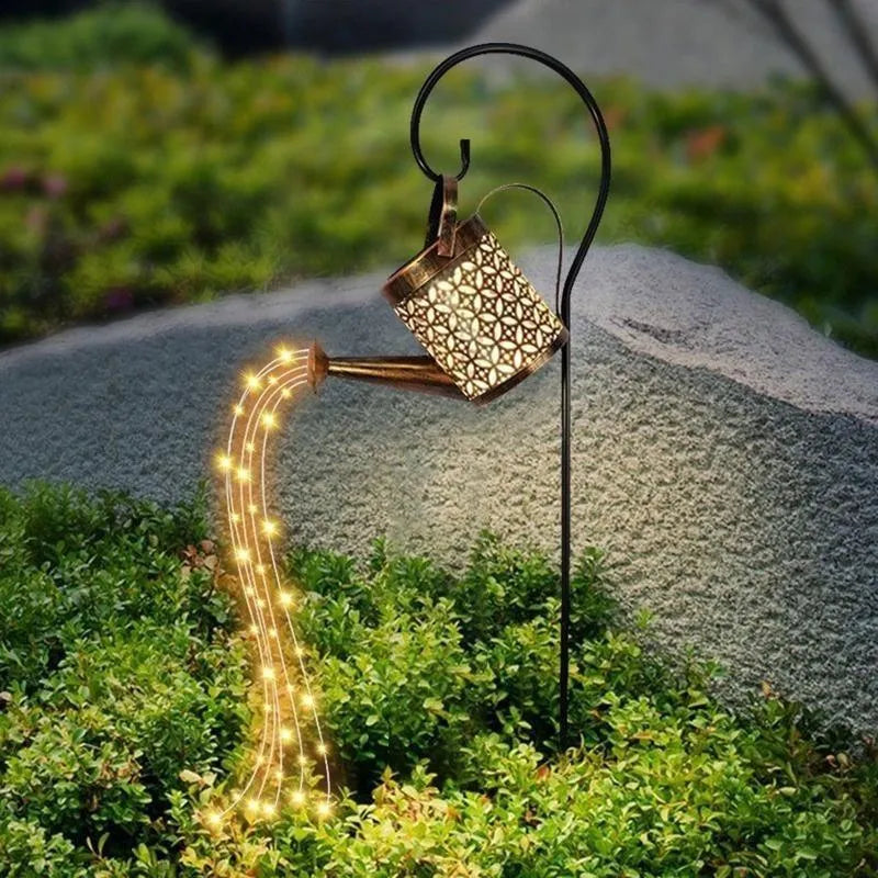Lanterne arrosoir solaire pour jardin extérieur