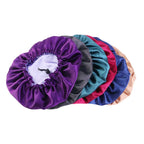 Bonnet en satin réversible