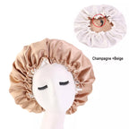 Bonnet en satin réversible