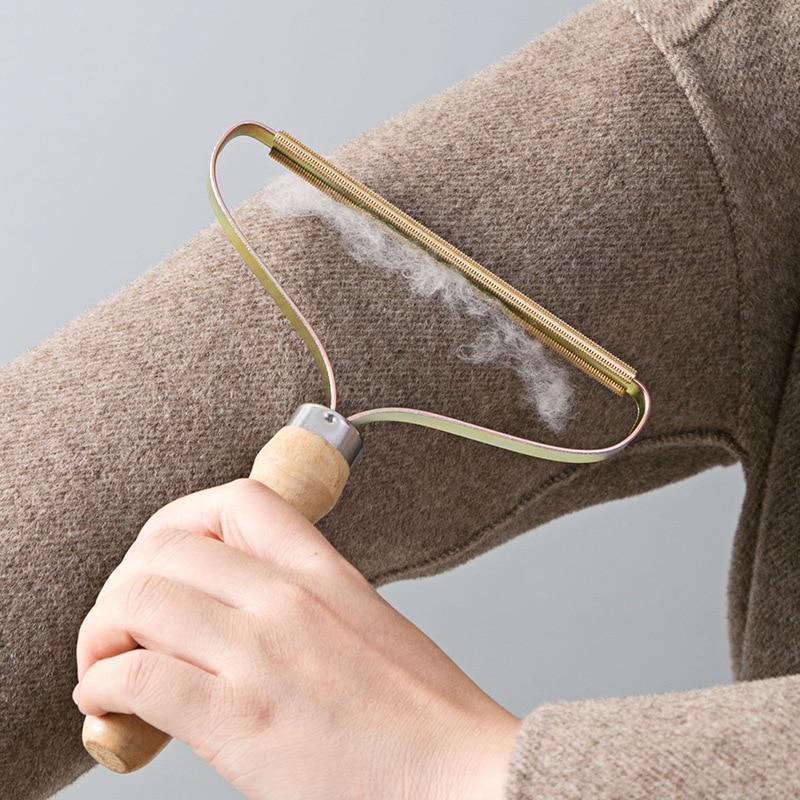 Brosse anti-poils et bouloches