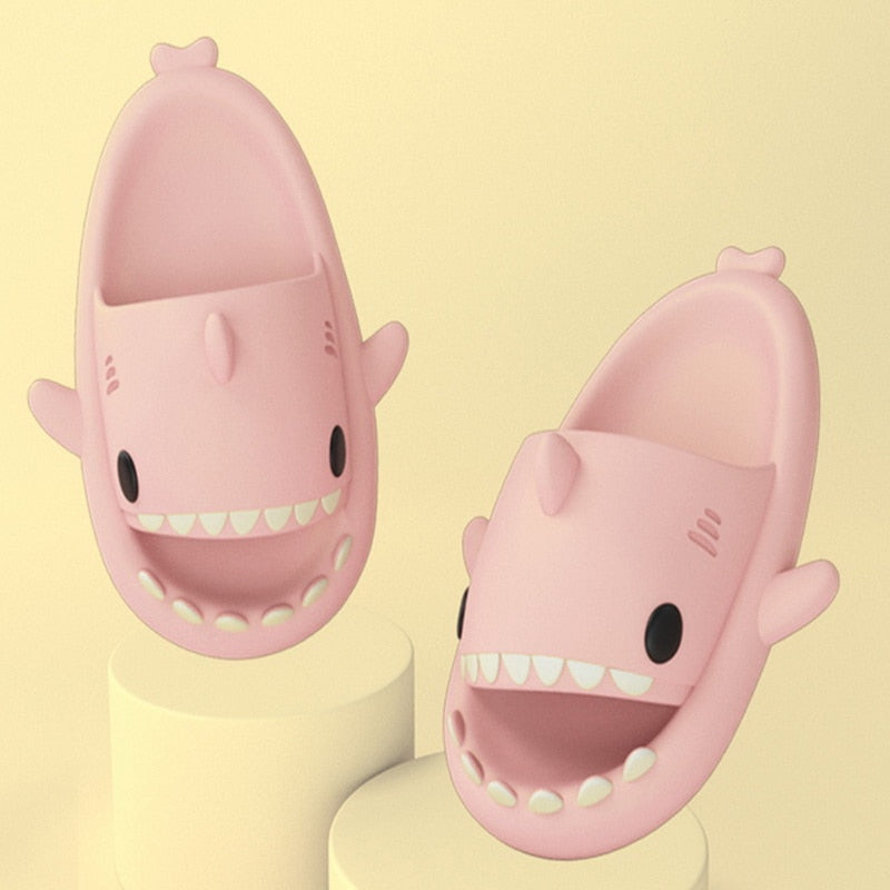 Shark - Claquettes requin antidérapantes