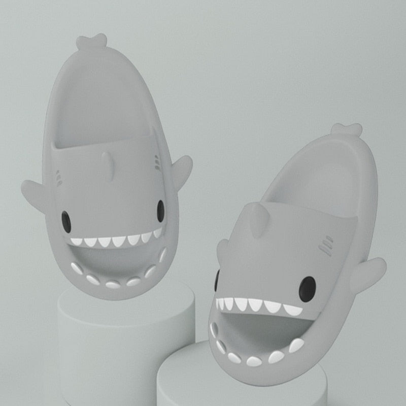 Shark - Claquettes requin antidérapantes