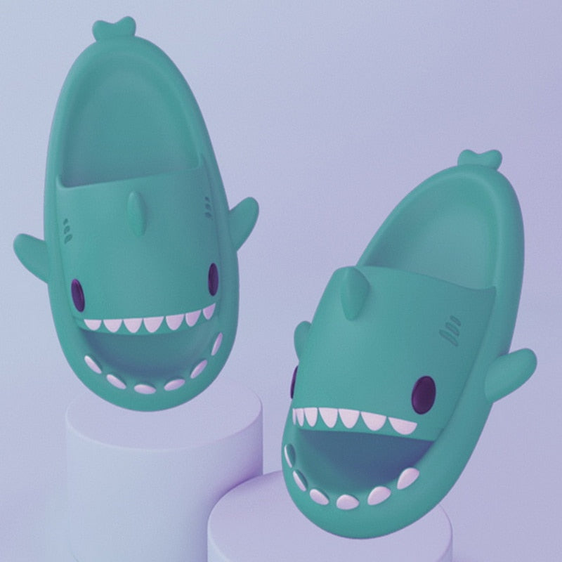 Shark - Claquettes requin antidérapantes