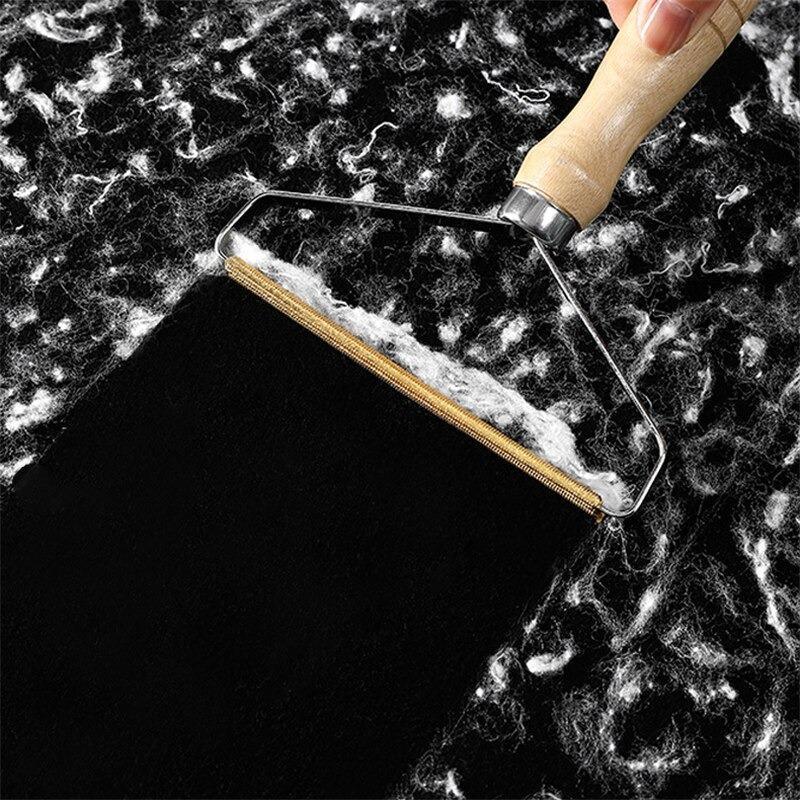 Brosse anti-poils et bouloches